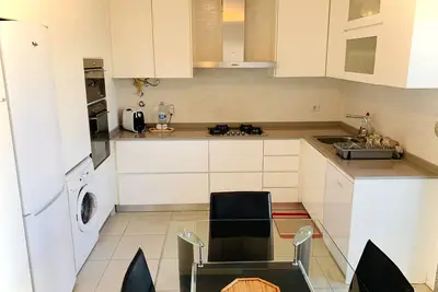 Image de Appartement entier 100m2 Serra Shopping