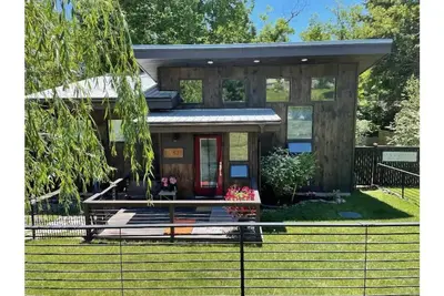 Image de Modern Gem in the Heart of Downtown Callicoon Ny