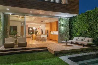 Image de Modern Villa in heart of West Hollywood, Family sized, steps from cafes & shops