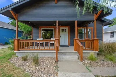 Image de Pet friendly 4 Br home in Plaza District