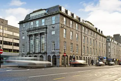 Image de Royal Athenaeum Suites