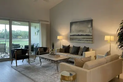 Image de \"The Hidden Gem\" in Spring Run offers golf, tennis, pool\n& restaurants!