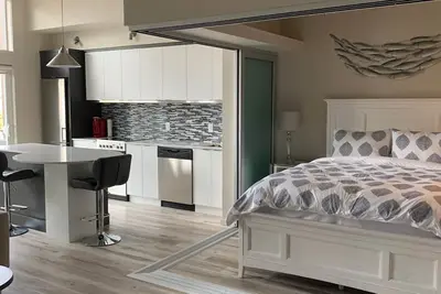 Image de Executive condo in the heart of downtown Kelowna