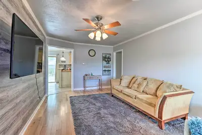 Image de 6 Mi to Fort Hood & Universities: Killeen Home
