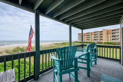 Image de Oceanfront Newly Renovated 1st Floor Condo Sleeps 8  North Topsail Beach
