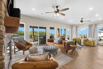 Image de Free Sdc Tickets, Hot Tub, Kids Zone & Shared Pools! Near Silver Dollar City!