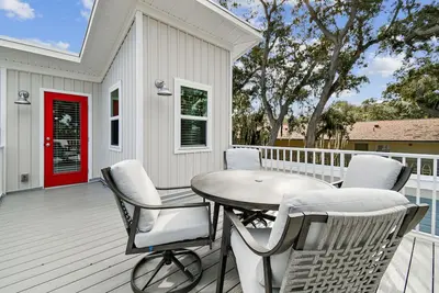 Image de Farm House Tiny Home on Pinellas Trail w\/ Heated Pool