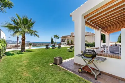 Image de Villa Las Arenas avec piscine privée chauffée