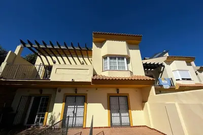 Image de House Near The Beach And Golf Courses With Sea And Mountain Views