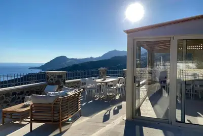 Image de Meraki - Cara luxury apartment with sea views