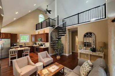 Image de Private Home w/ Golf Cart + Fireplace on Wooded Lot Near Lake Michigan Beaches