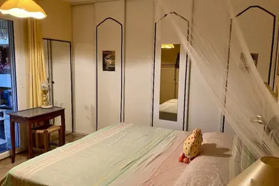 Image de chambre d'hôtes de luxe avec véranda