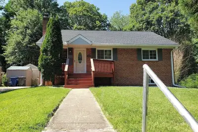 Image de Amazing Escape - 6bd, 5bdr, Private Deck near Dc