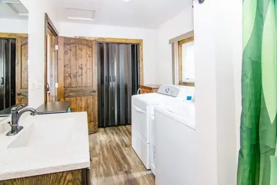Image de Home with access to Pleasant Lake