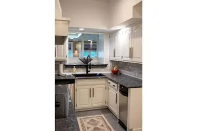 Image de Lovely 4 bedroom rental with spacious master suite