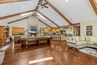 Image de Unwind in Flagstaff's Finest Vacation Home! Don't Wait!