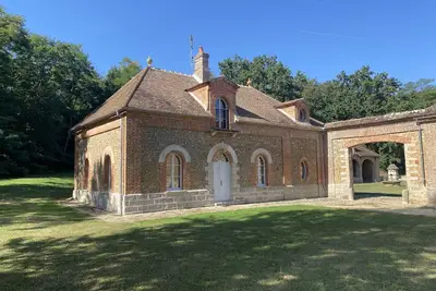 Image de Maison de campagne à côté d'un golf, dans la région de Fontainebleau.