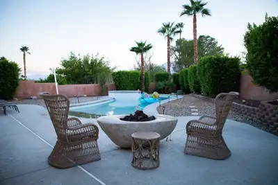 Image de Desert Hot Springs Luxurious Home! 4 bedrooms, brand-new pool. Near golf course!