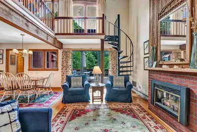 Image de Ski-in\/out, Gorgeous Mtn Views! | Kingswood 12a