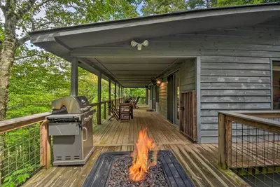 Image de Cozy Clayton Cabin w\/ Deck & Mountain Views!