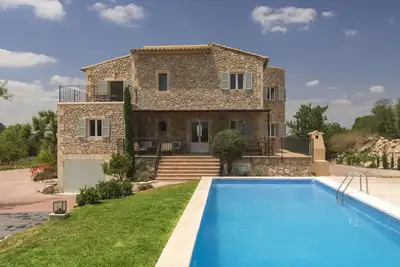Image de Familienferienhaus & Fahrradfinca auf dem Land, Aber Doch Zentral