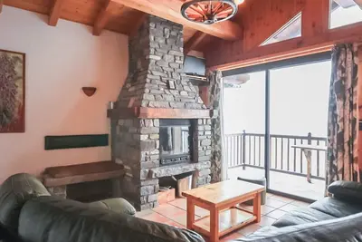 Image de Chalet spacieux proche des pistes avec balcon - 5 chambres pour 10 pers.