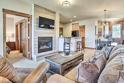 Image de Ski-In\/Ski-Out: Centrally Located Granby Condo!
