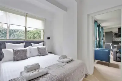 Image de 100sqm 3 bedroom located in Trocadero
