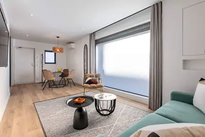 Sweett | Place Dauphine