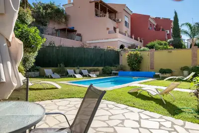 Image de Villa \"Pepa\" avec vue sur la mer, piscine et Wi-Fi.