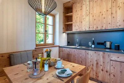 Image de Appartement de vacances Hof im Thal Apt Linde avec vue sur les montagnes, balcon et Wi-Fi.
