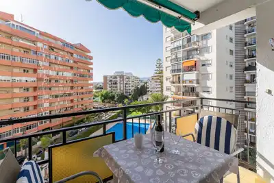 Image de Appartement de vacances Torres Ii avec vue sur les montagnes, piscine partagée et Wi-Fi.