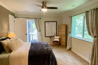 Recently Remodeled Long Term Stay in Beautiful Location