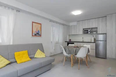 Image de Newly built apt in the stone house near the old town, Marina 2