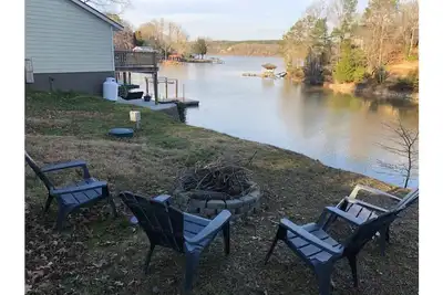 Image de Hillside Haven on Lake Wateree- Entire House