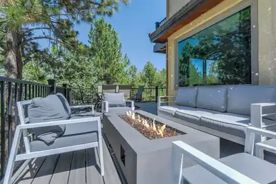Image de Oak Hills Clubhouse! Luxury Retreat Near Usafa
