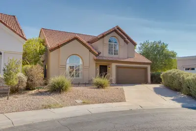 Image de Luxury Updated 3-bedroom home with pool in Gilbert