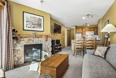 Image de Fireside Lodge 316: Charming, Pet Friendly, 1bdrm Condo w/Shared Hot Tub