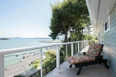 Image de Beautiful Bayside Home 3 bed 2 bath 15 Min to Gg Bridge