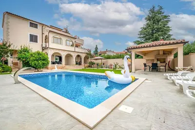 Appartement confortable de 2 chambres à.