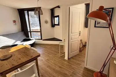 Image de Studio ausgestattet für 4 Personen