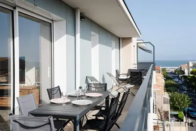 Image de S B403 Lumineux appartement climatisé vue mer et accès Wifi