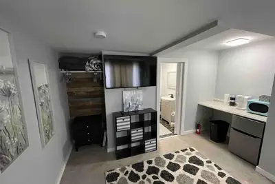 Image de The “street” at the lodge