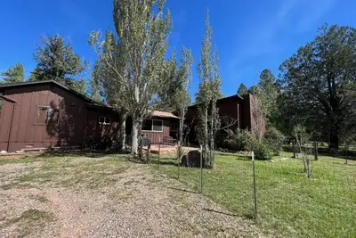 Image de Private Mountain Retreat with room to roam! Horses welcome!