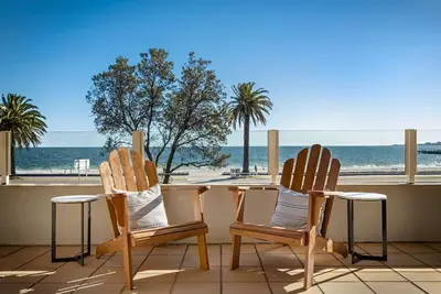 Image de Luxury apartment with spectacular bay views