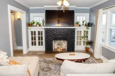 Image de Cozy house, close to Su and Downtown