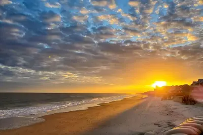 Image de Beach Views For Miles! Sand & Sea- First floor!