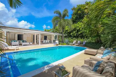Image de Amazing 4-bed Villa with Pool 5 mins from Beach - Palm Grove 1