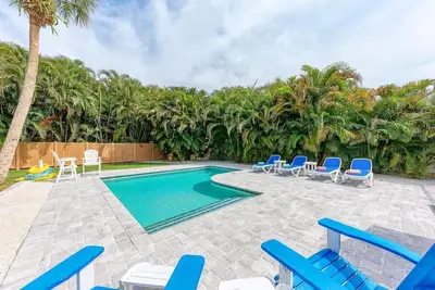 Image de Hav'Anna Holiday: 2 Blocks to Beach! North End! Private Pool by Anna Maria Life Vacation Rentals