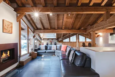 Image de Superbe chalet 4 étoiles avec sauna et garage proche des pistes